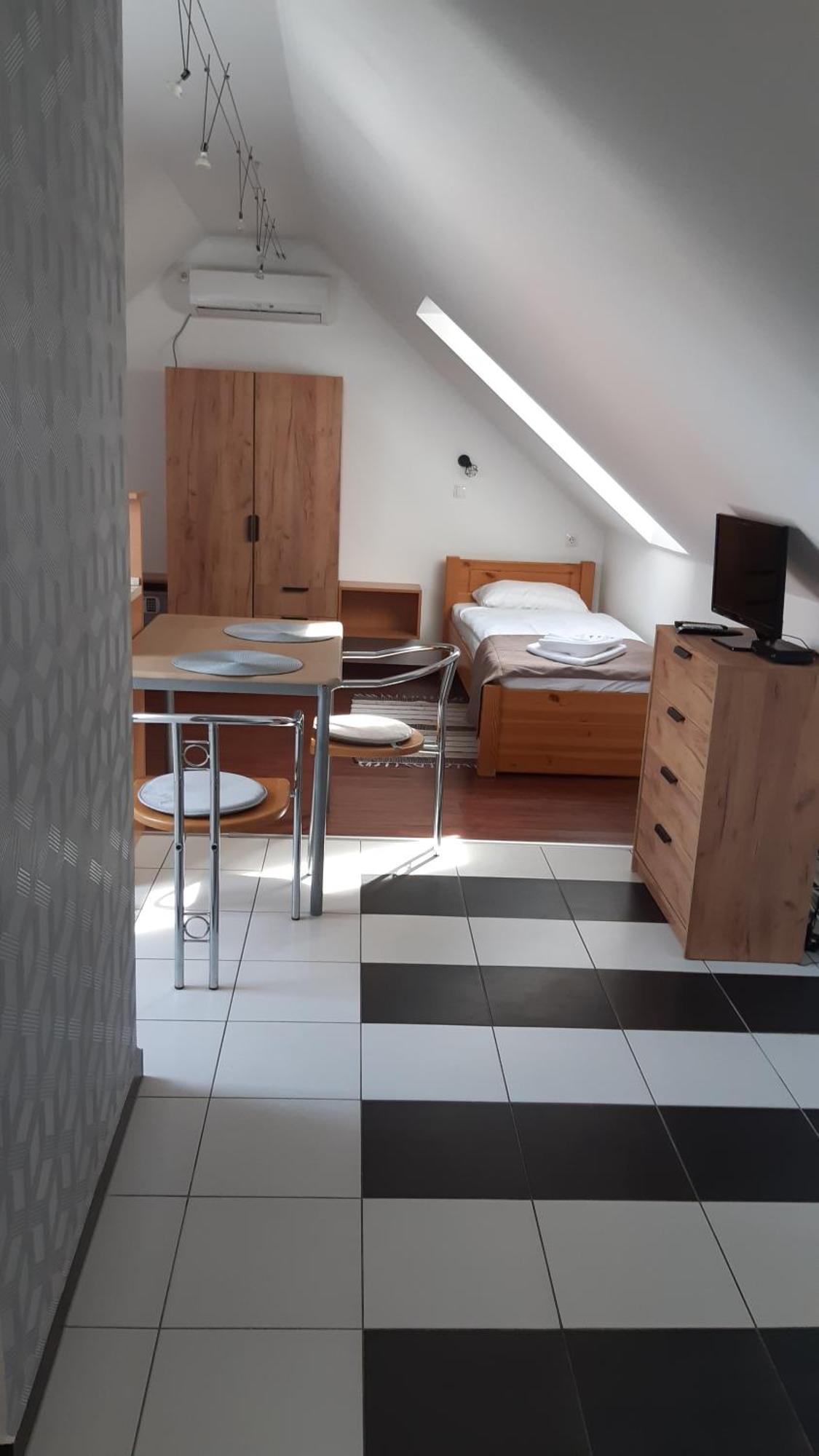 Mary Apartmanhaz Hévíz Exterior foto